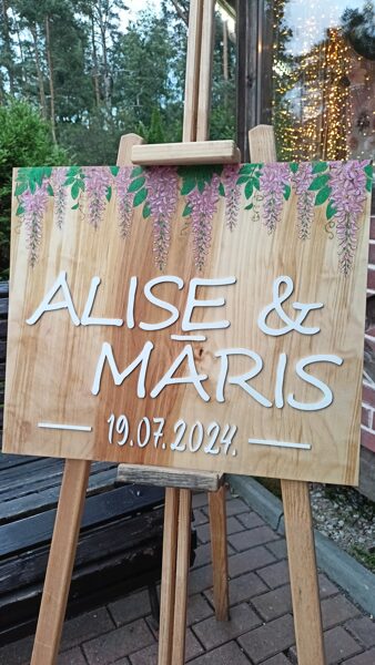 Wooden sign for weddings and other celebration.