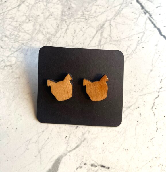 Stud earrings dog, light brown